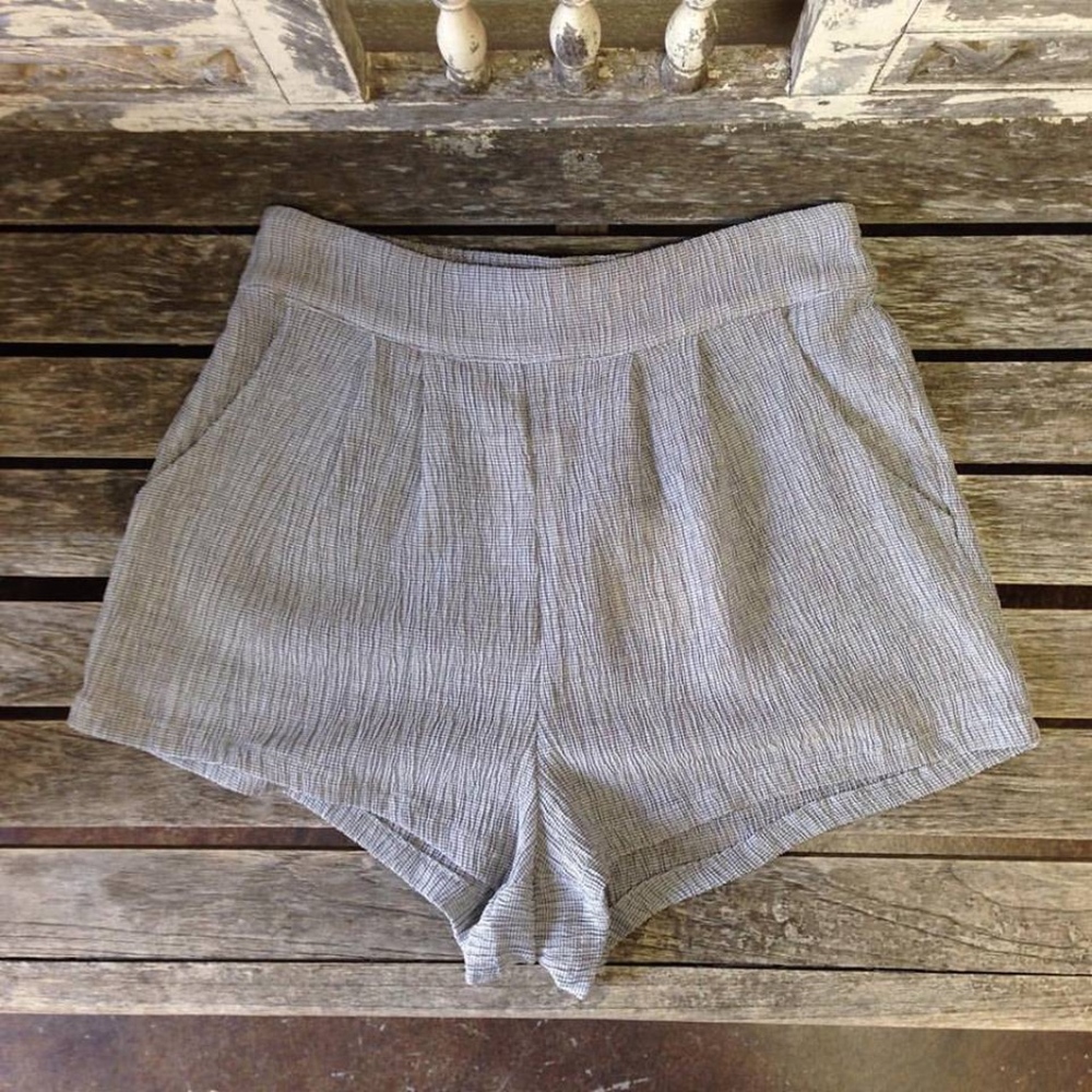 Grey Crinkle Short